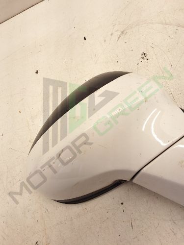 Zafira Tourer 2012-On Right Side Door Mirror Olympic White GAZ/40R