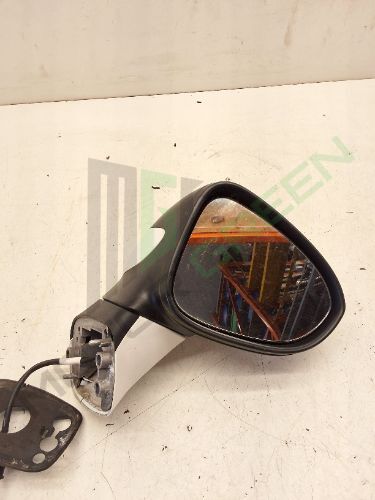 Zafira Tourer 2012-On Right Side Door Mirror Olympic White GAZ/40R