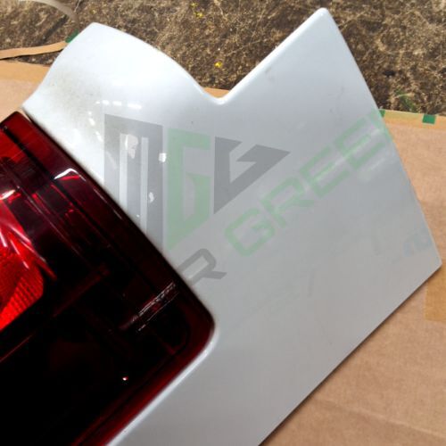 Renault Trafic Vivaro B 15-19 Rear Tail Light Left Side Outer White